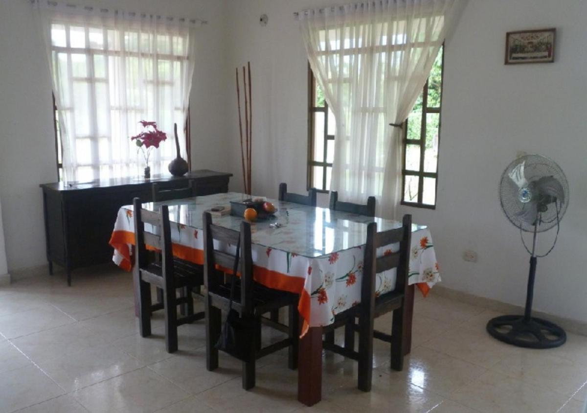 Finca Campestre con Piscina en Villavicencio - Housity