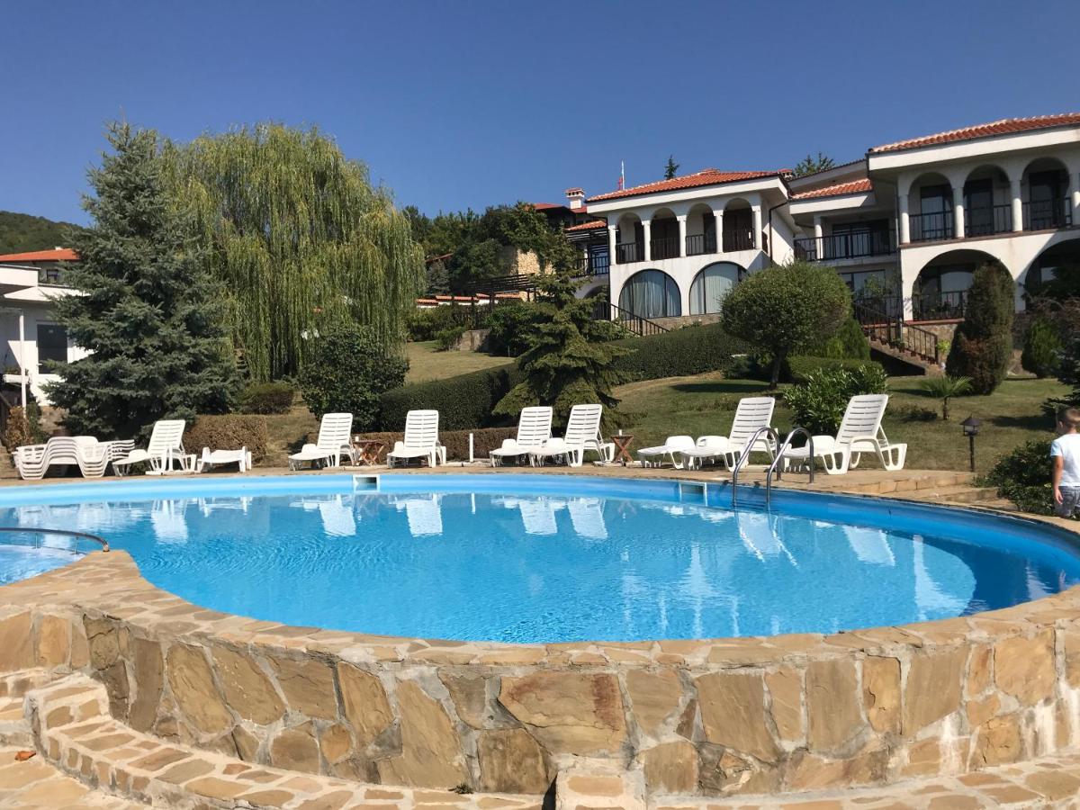 Breeze Nadezhda Apartment - Housity