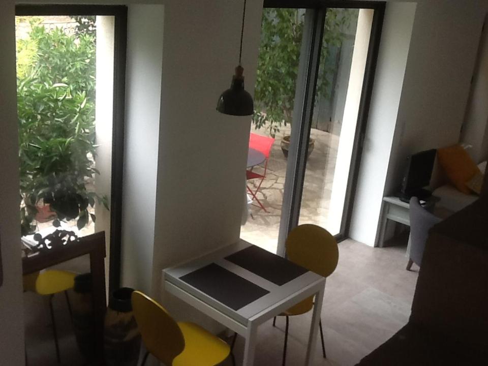 Liris Bleu - Housity