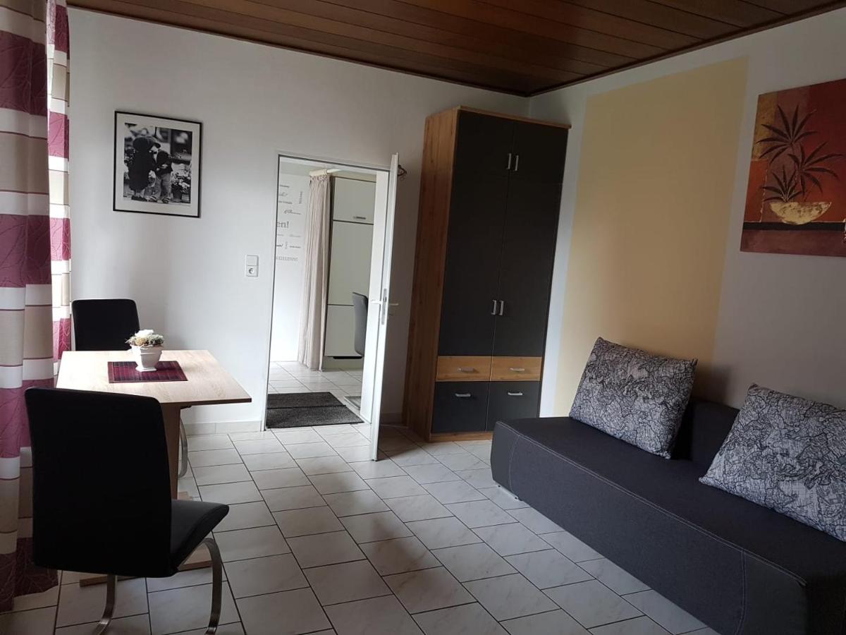 Ländlich zentrale Ferienwohnung - Housity