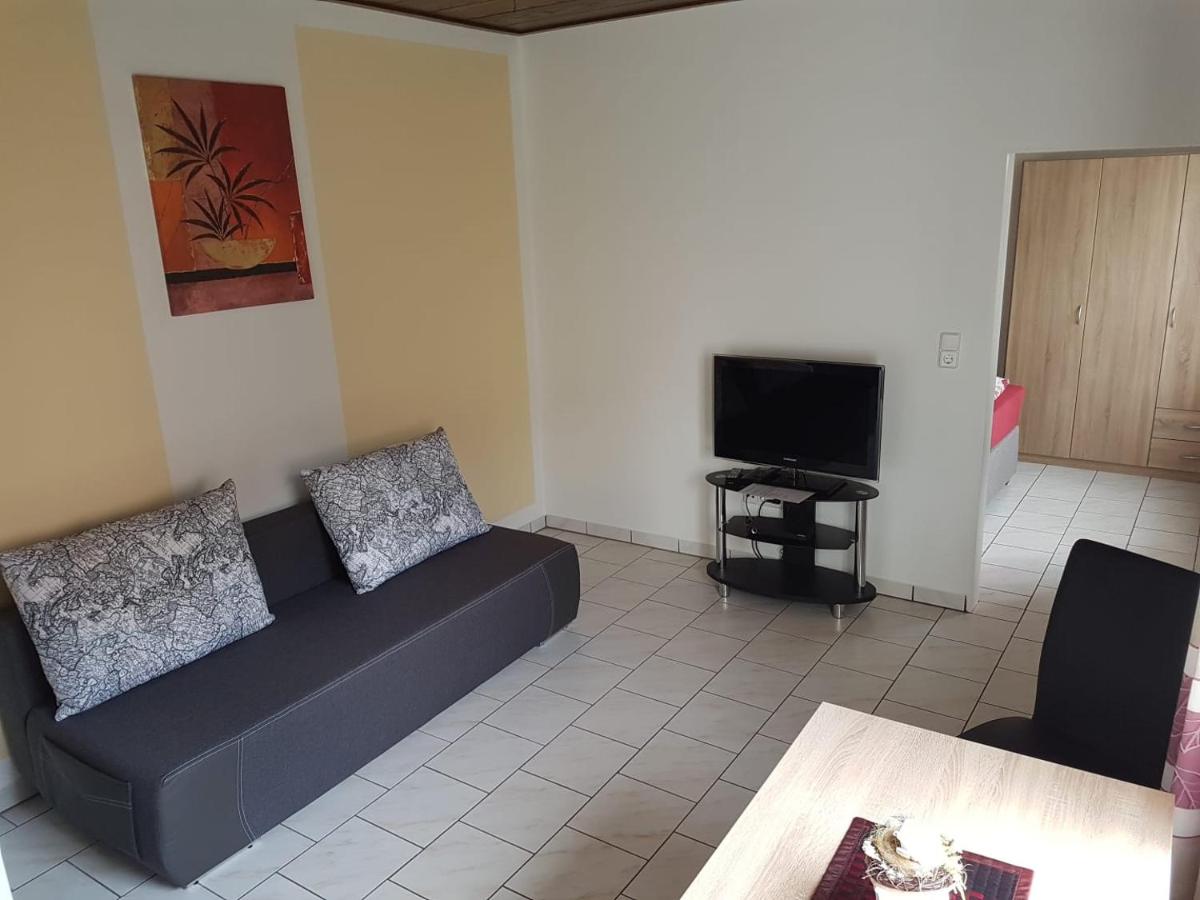 Ländlich zentrale Ferienwohnung - Housity