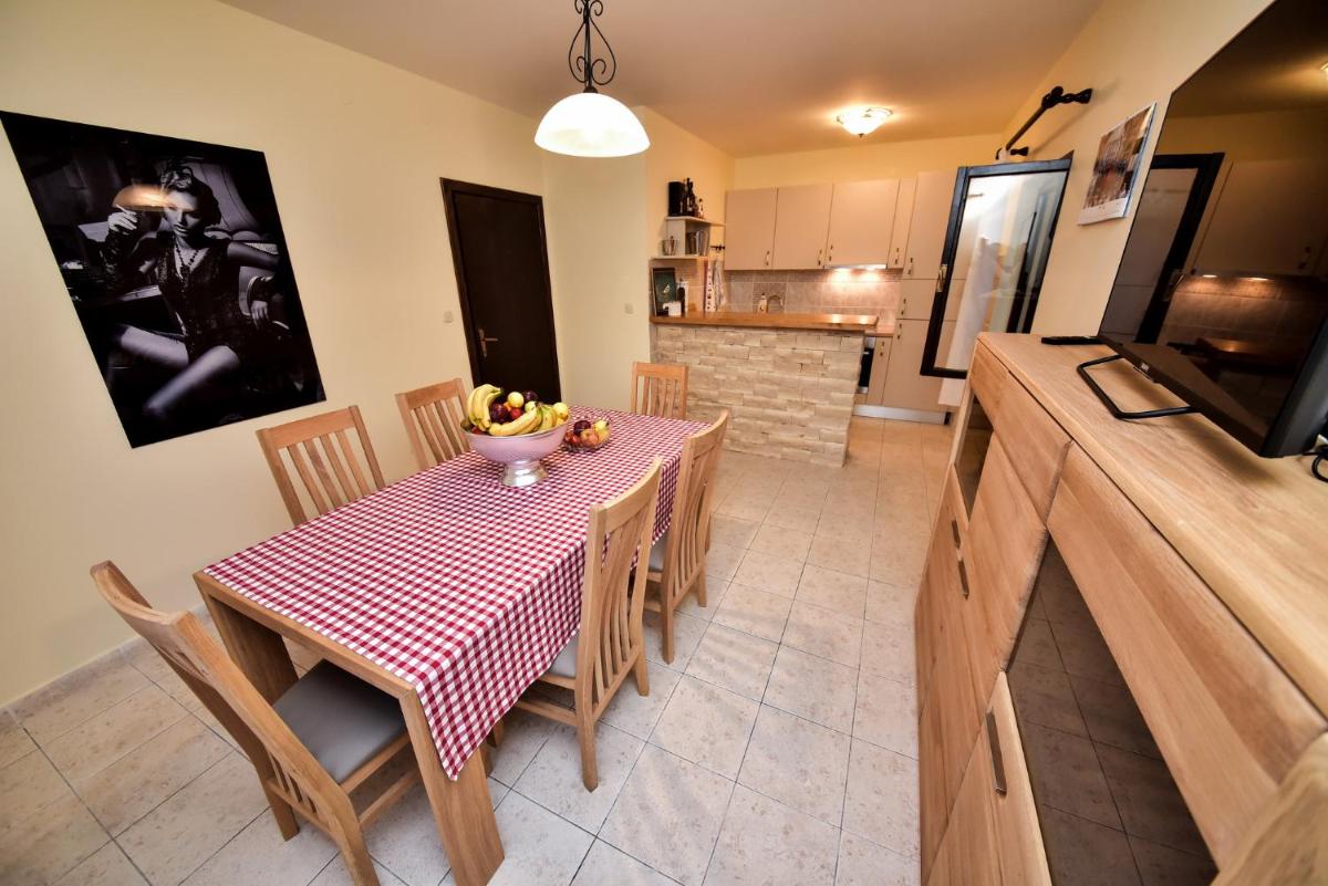 Vacation house Nina - Housity