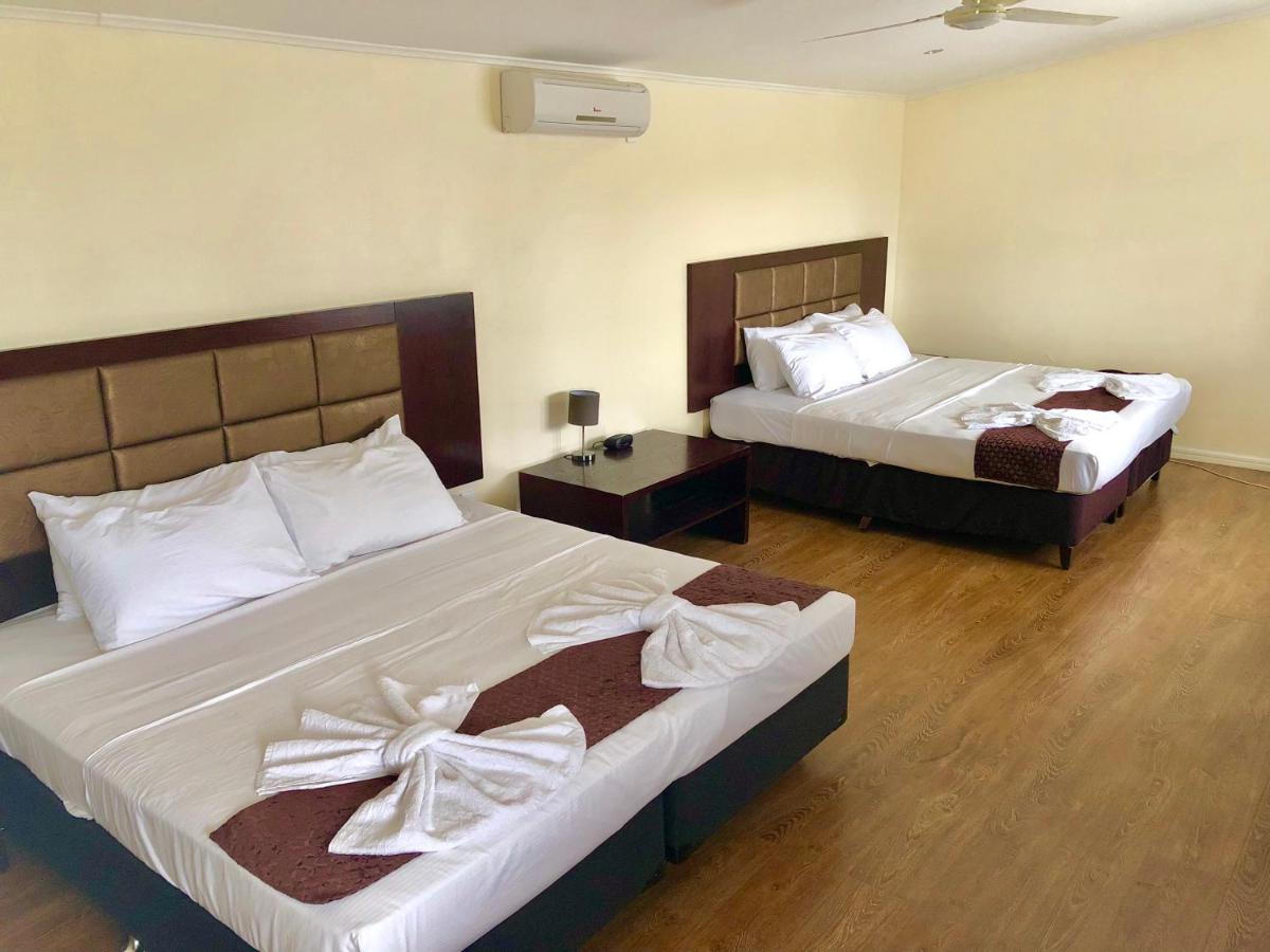 The White House Hotel - Hizvo