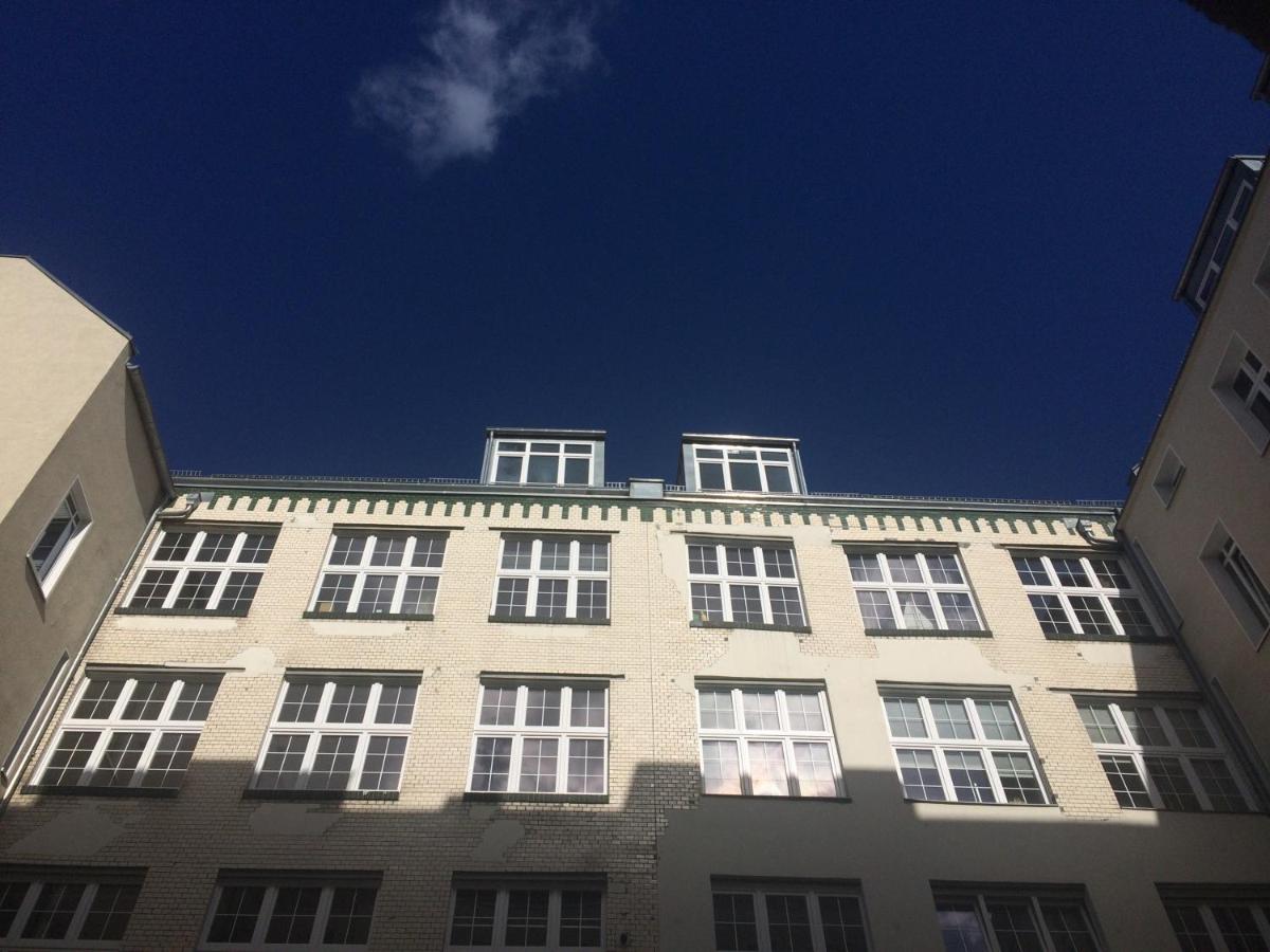 Storage Loft Apartment - Housity