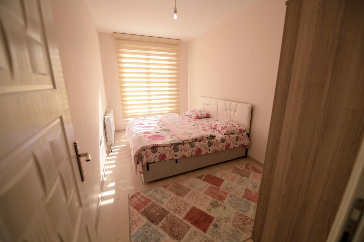 Serenity Apart - Housity