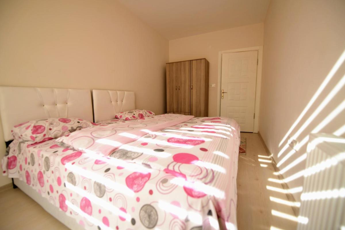 Serenity Apart - Housity