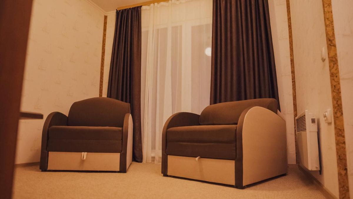 Hotel Yacht Club Mayak - Housity