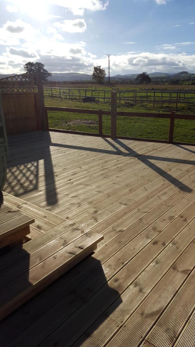 Ruth's Refresh Country Retreat with Own Hot Tub - Housity