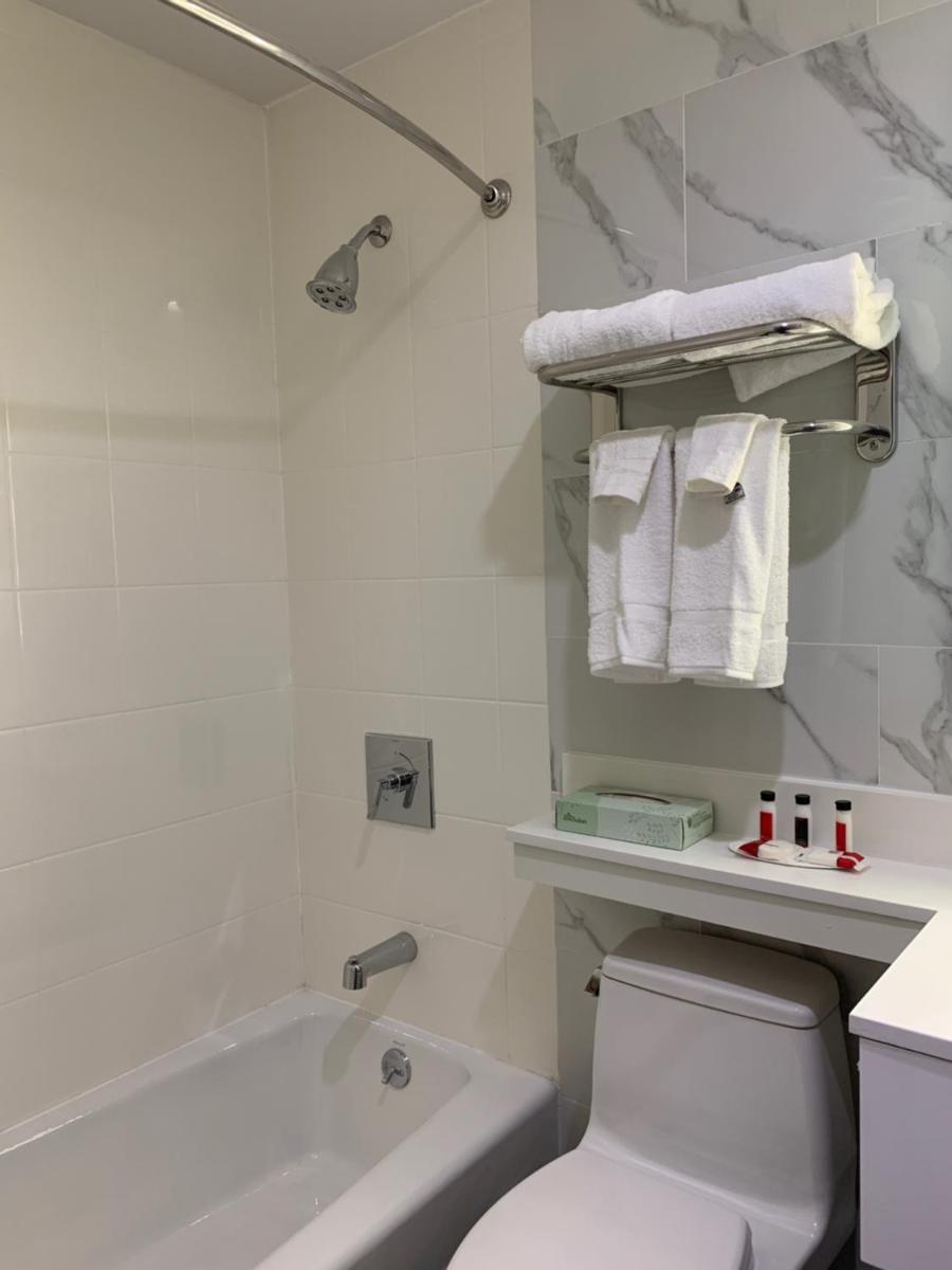 Voyage Hotel - Housity
