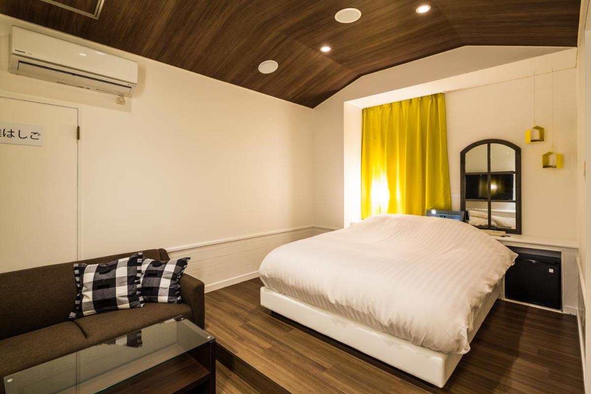 Hotel Aqua Color (Adult only) - Housity