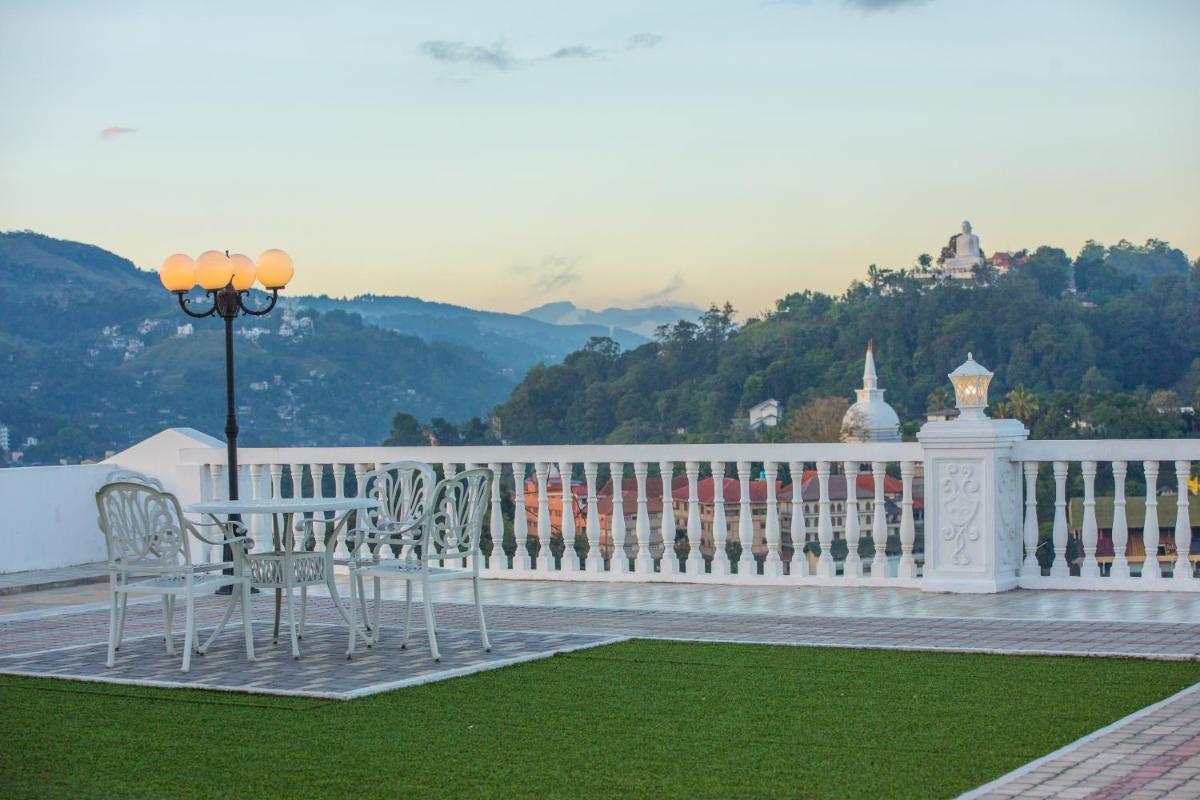 Suitetrails - The Grand Kandyan
