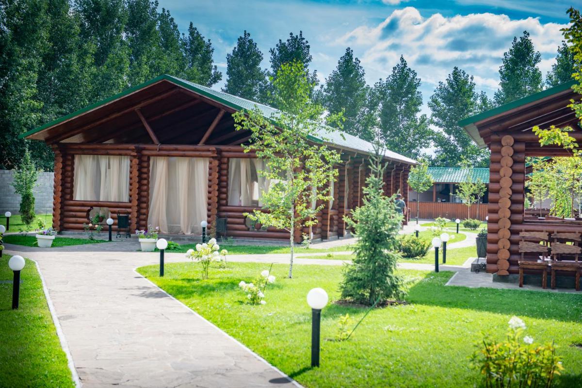 Russkaya Okhota Hotel - Housity