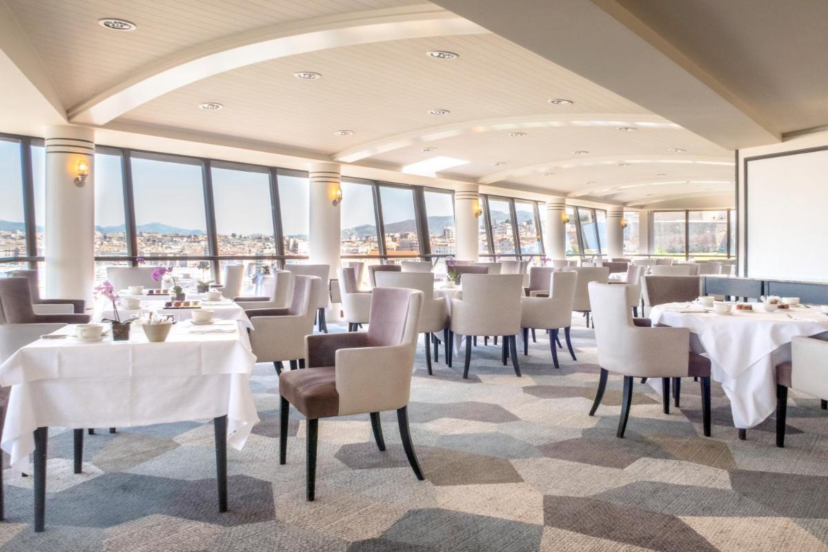 Restaurant ou autre lieu de restauration dans l'établissement Sofitel Marseille Vieux-Port
