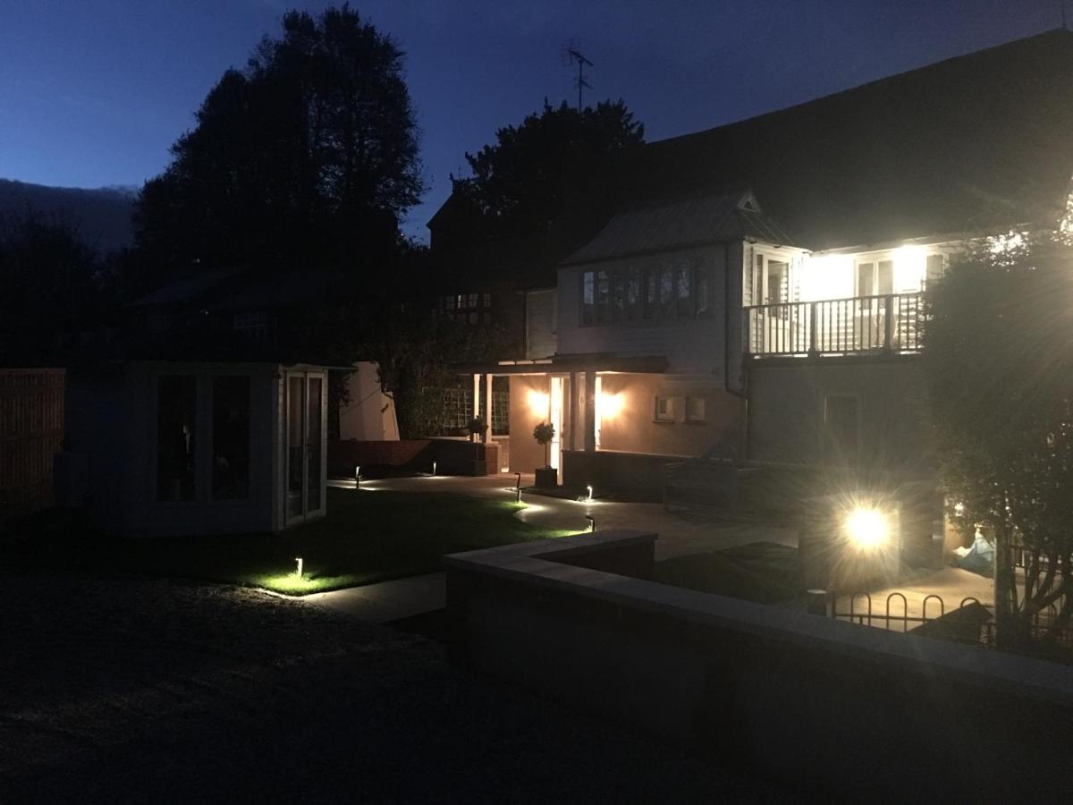 Thames Edge Rooms - Housity