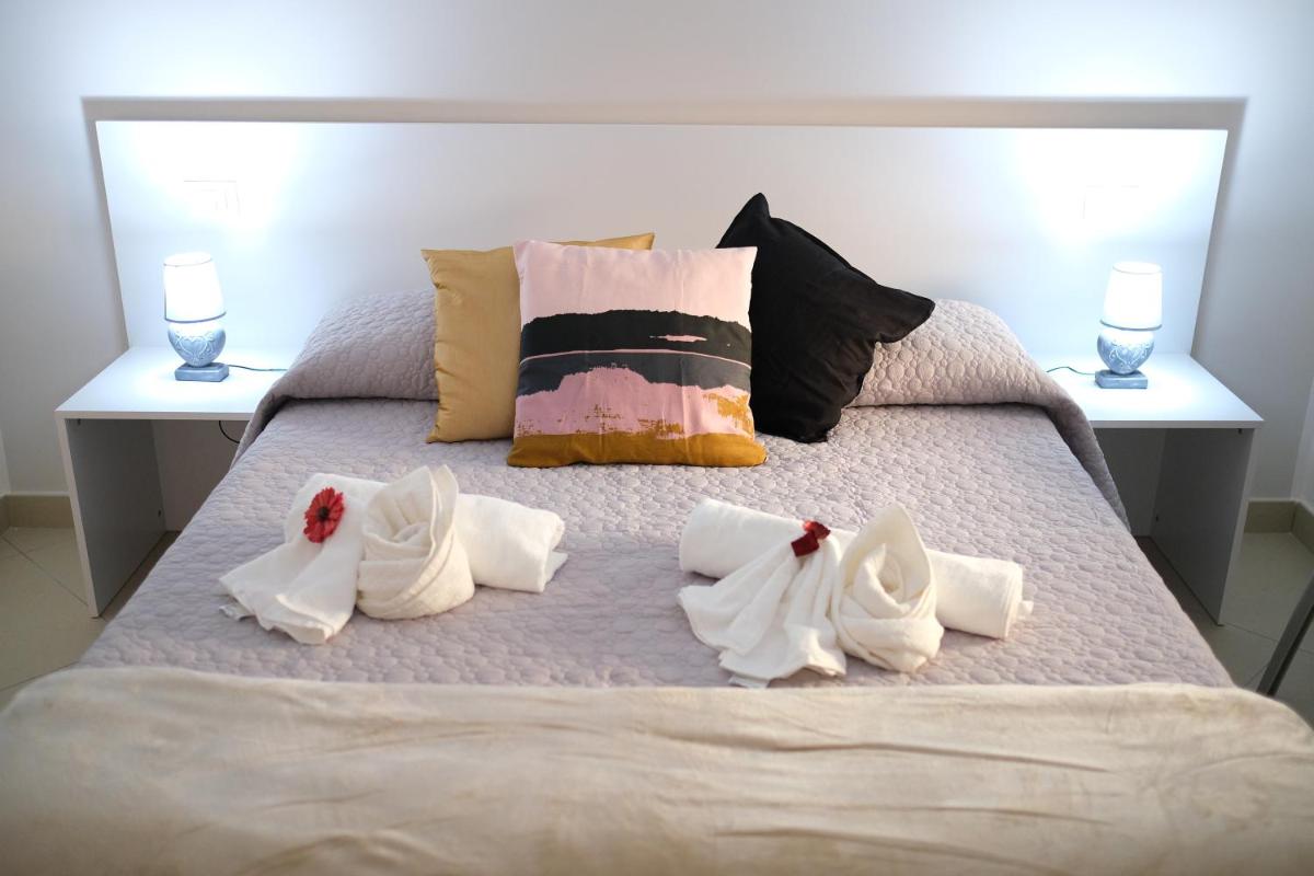 Hoa Suites - Housity