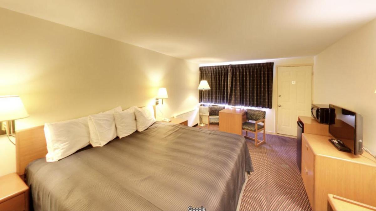 Travelers Inn - Housity