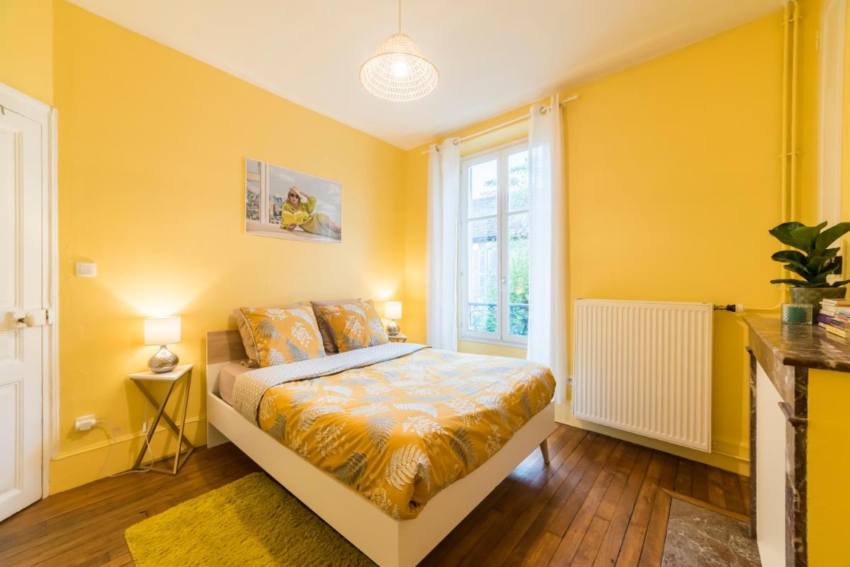 Newcenter Duplex - Housity