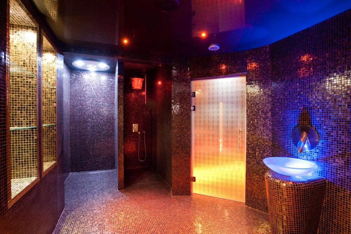Hotel & Spa Le Grand Monarque, BW Premier Collection - Housity