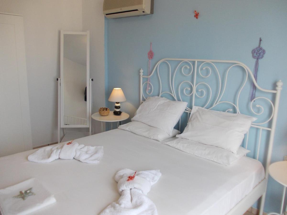 Manos Apartments - Housity
