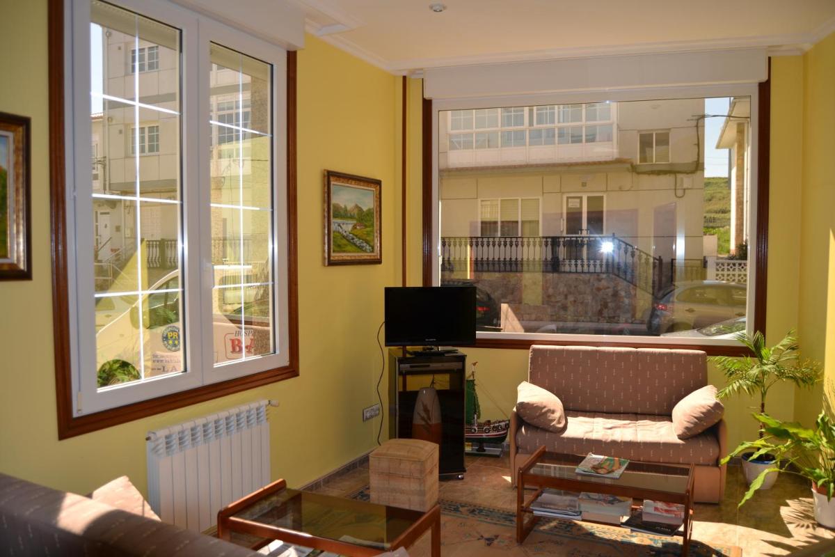 Hostal Residencia Bahía - Housity
