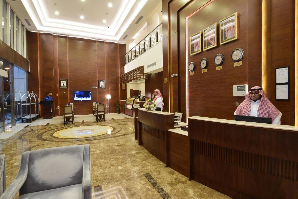 Zaha Al Munawara Hotel - Housity