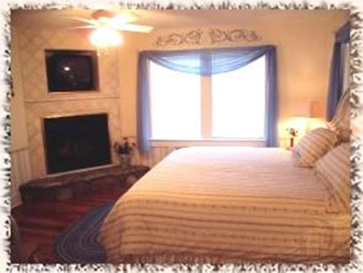 Black Forest Bed & Breakfast - Housity