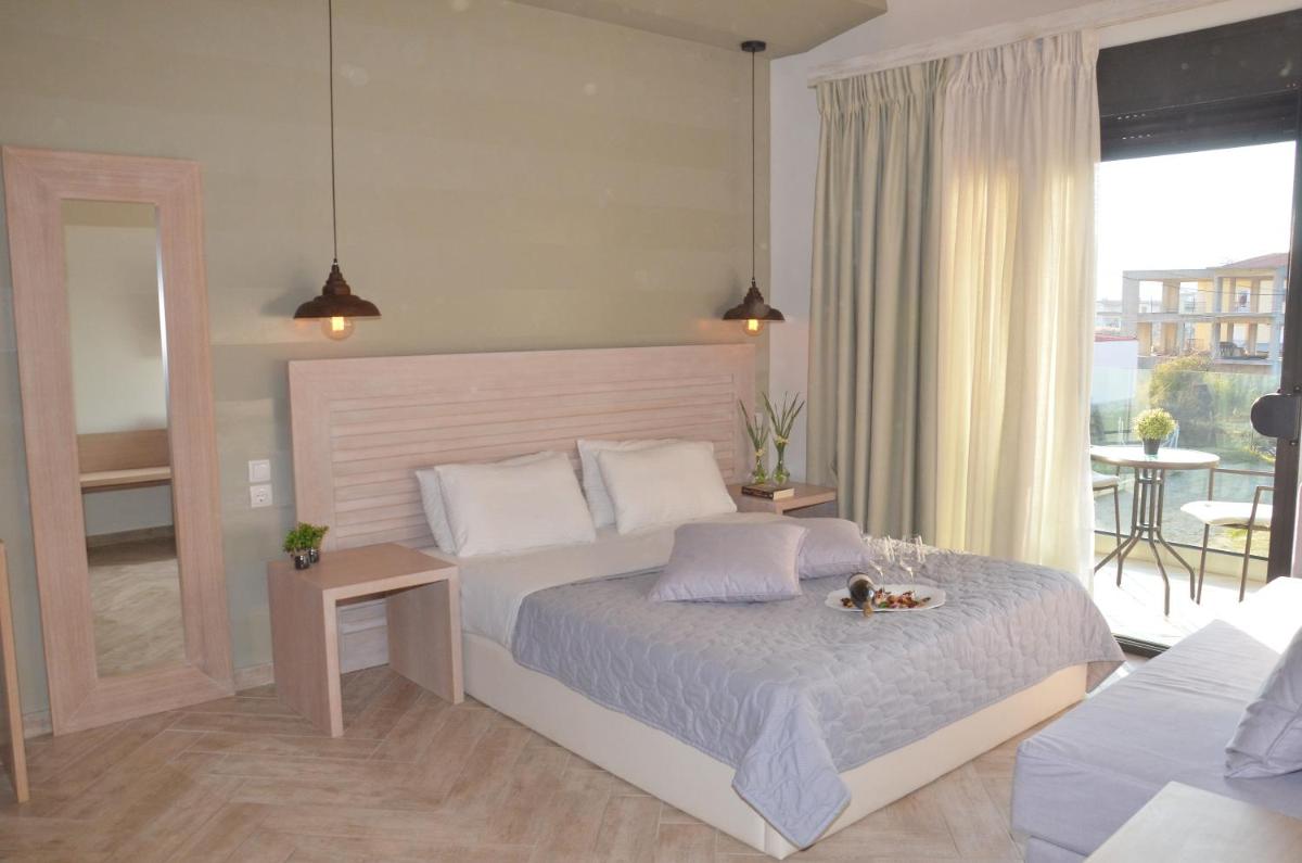 12 DOORS APARTMENTS - Housity