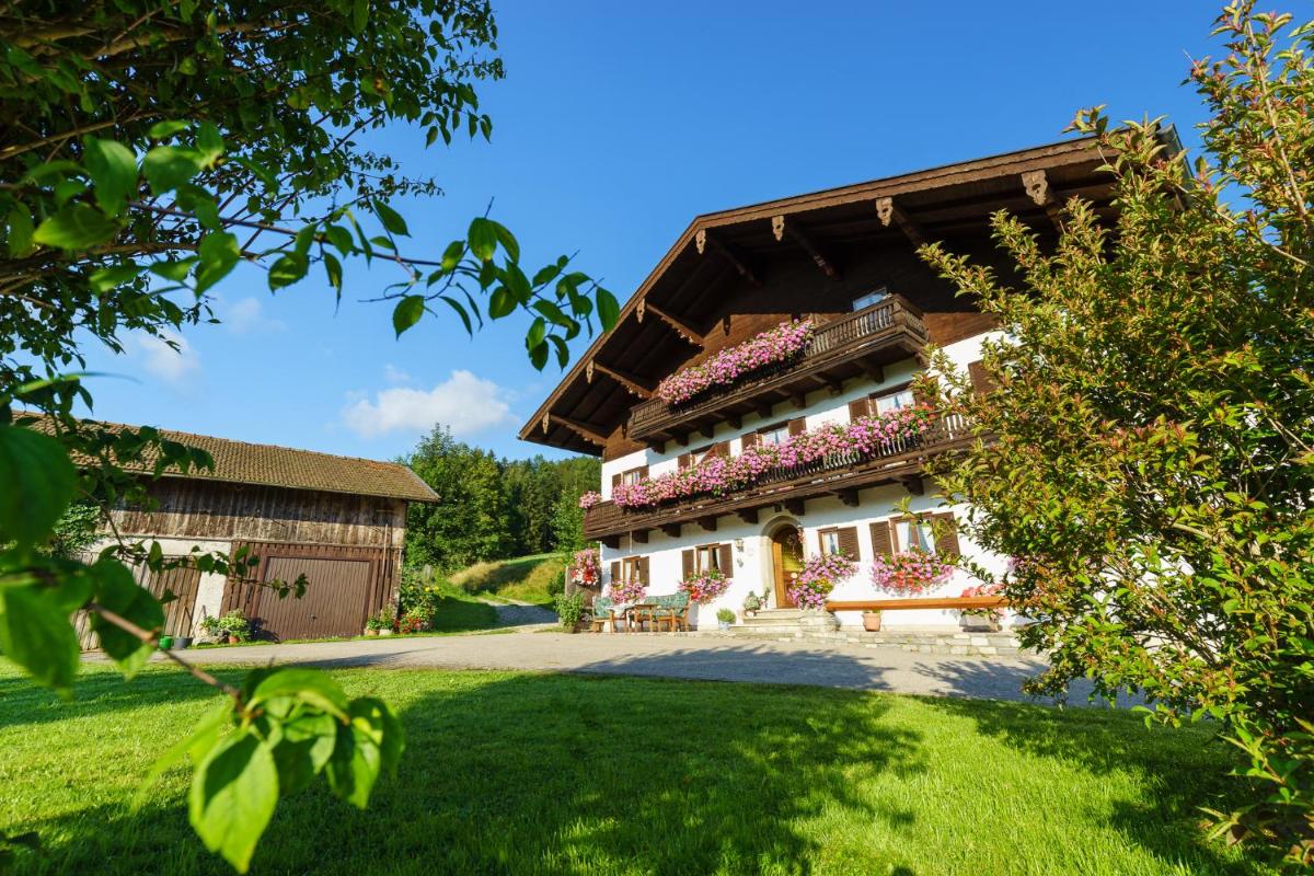 Schmuckhof - Housity
