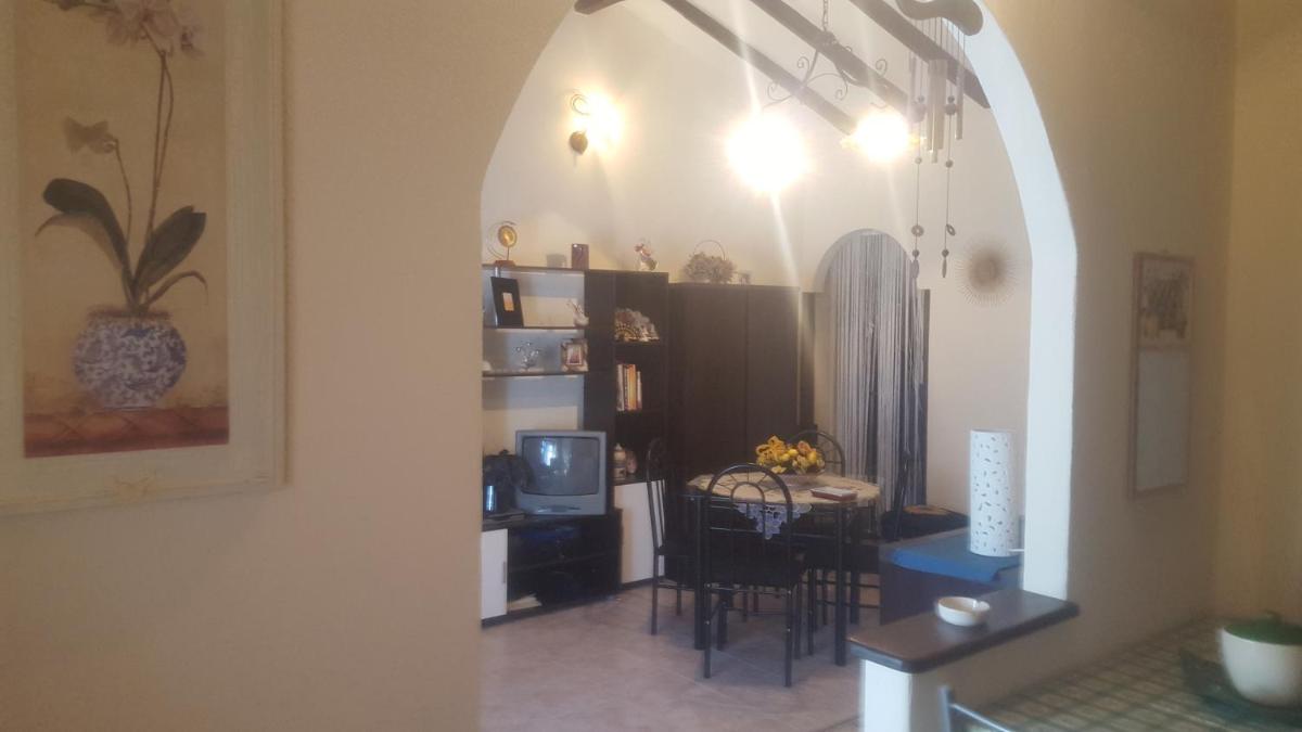 La collina delle ginestre - Housity