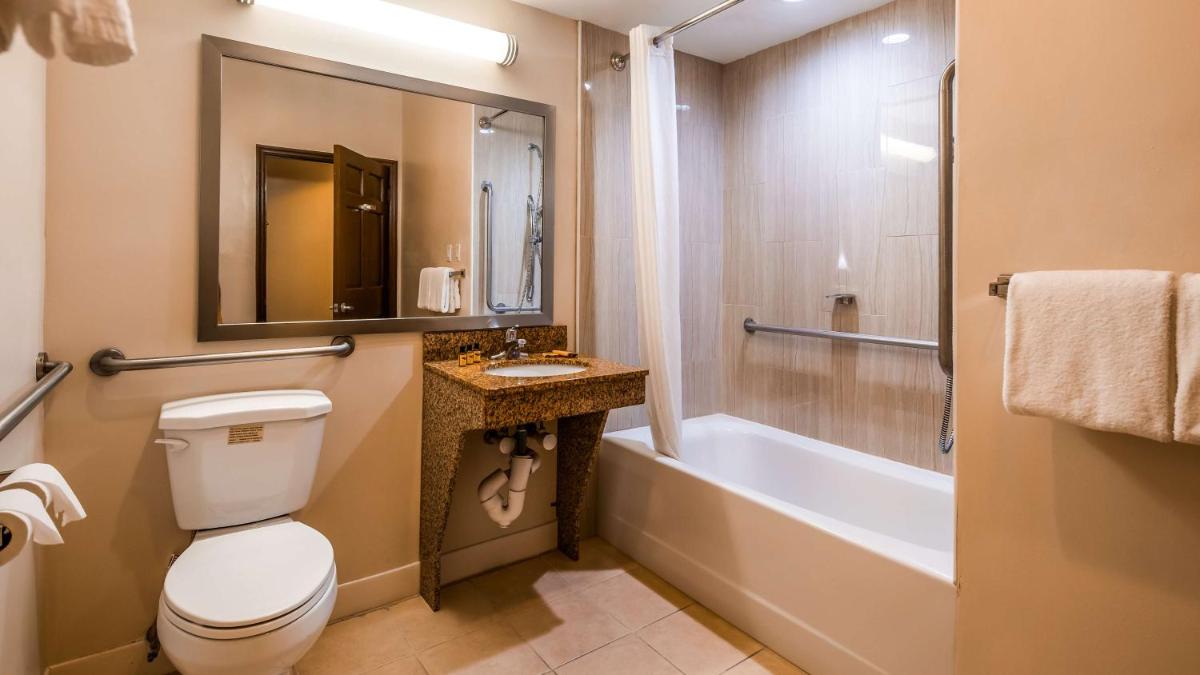 Best Western Plus The Inn & Suites at the Falls - Housity