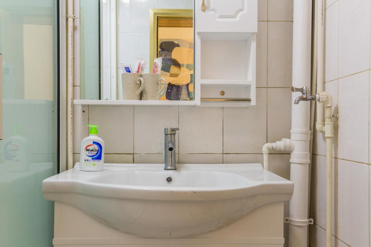 Jinan Lixia·Quancheng Square· Locals Apartment 00126380 - Housity