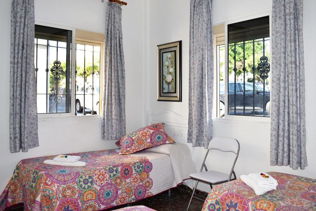 Hostal Sol y Mar - Housity