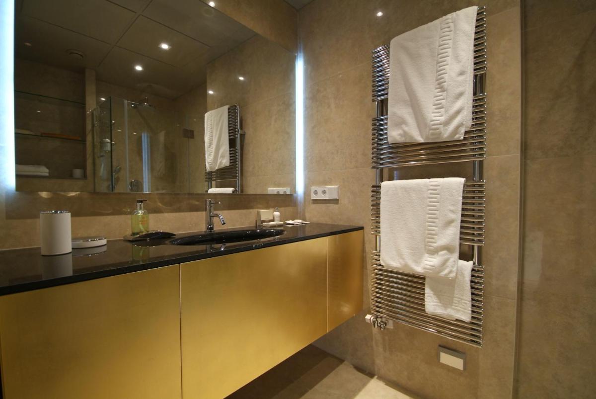 Suitetrails - Beautifully furnished luxury apartment in Barri Vell, Girona