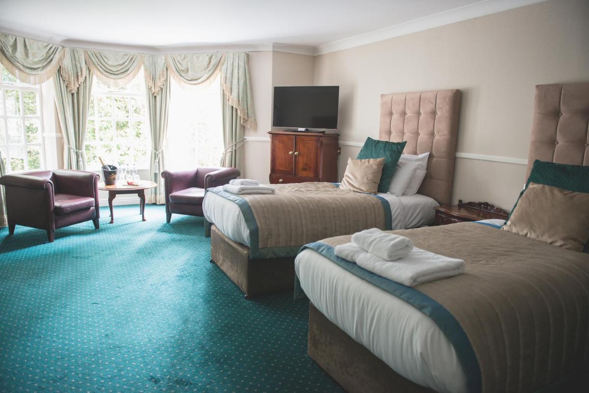 Mere Court Hotel - Housity