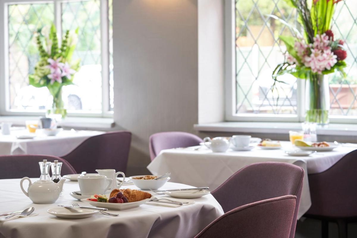 Antoinette Hotel Wimbledon - Housity
