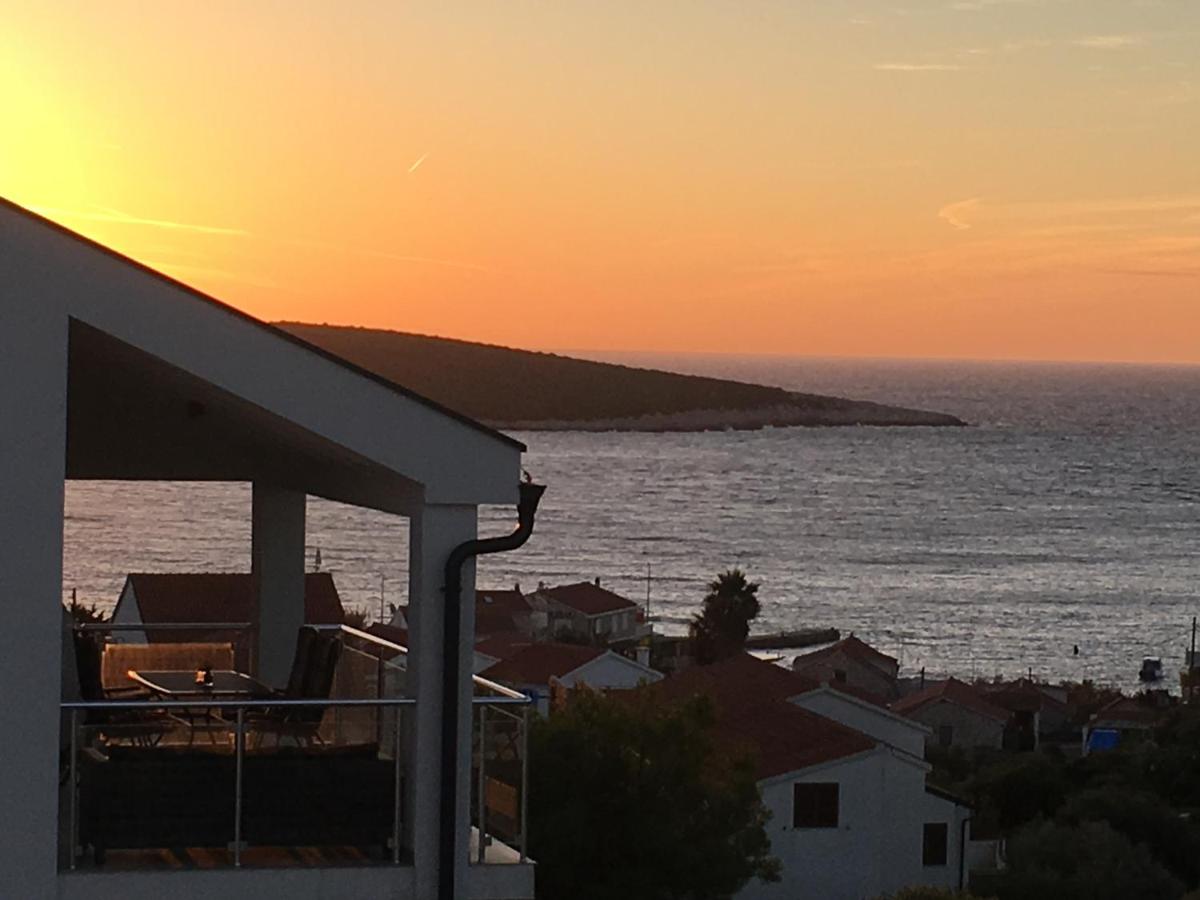 Ada Vis Apartments - Housity