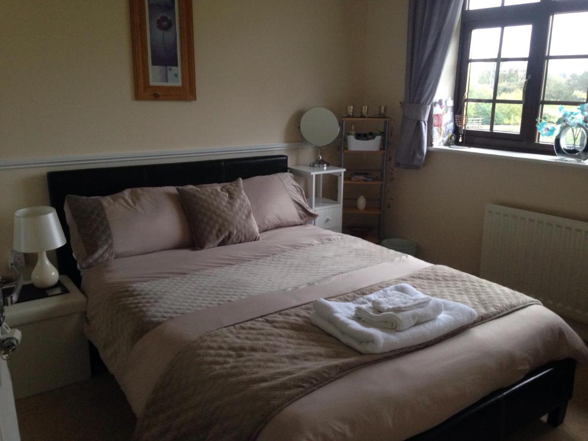 Jen's Friendly Place - Housity