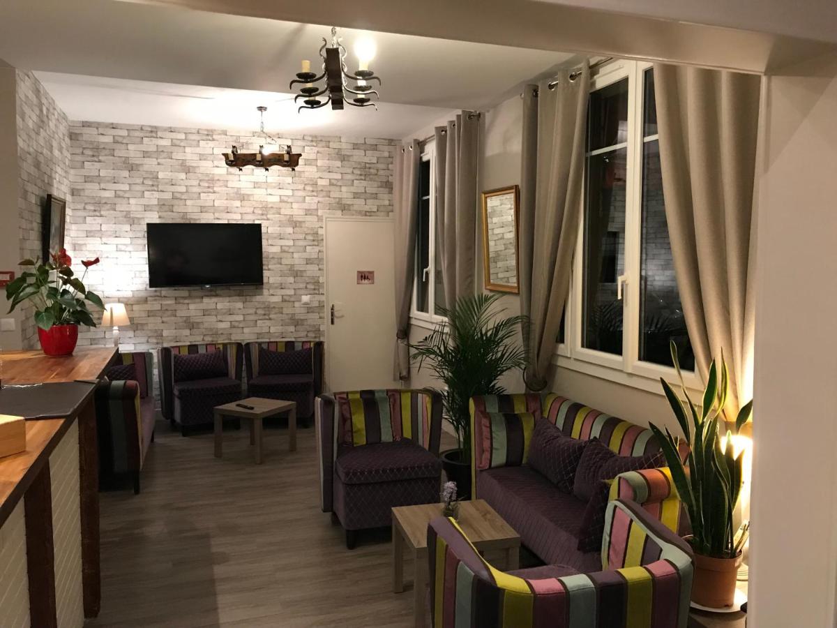 HÔTEL LES IRIS - Housity