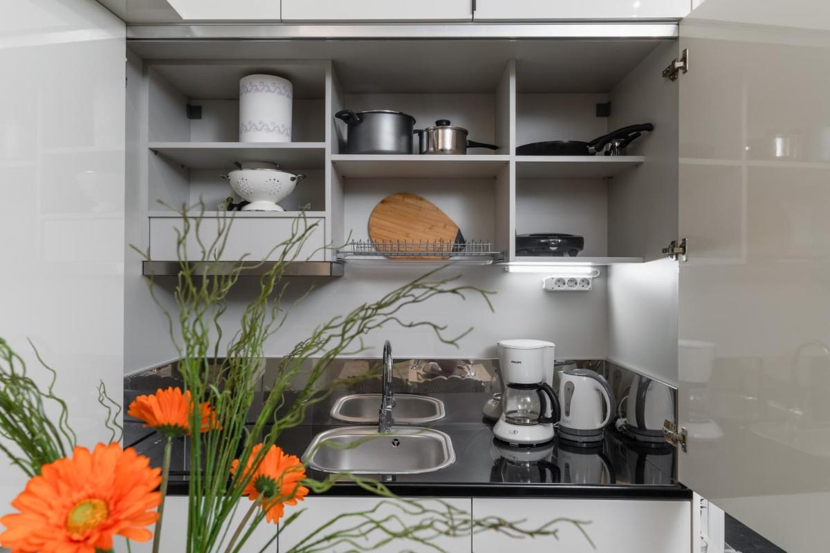 Athens Flower Apartment - Housity