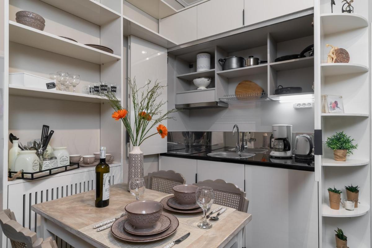 Athens Flower Apartment - Housity