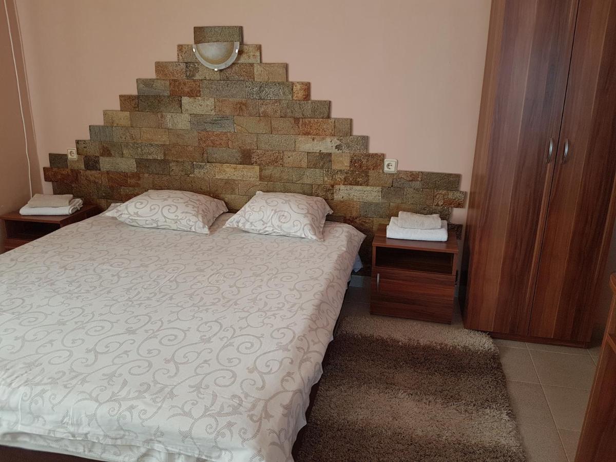 Family Hotel Zhelkovi - Olympia - Housity