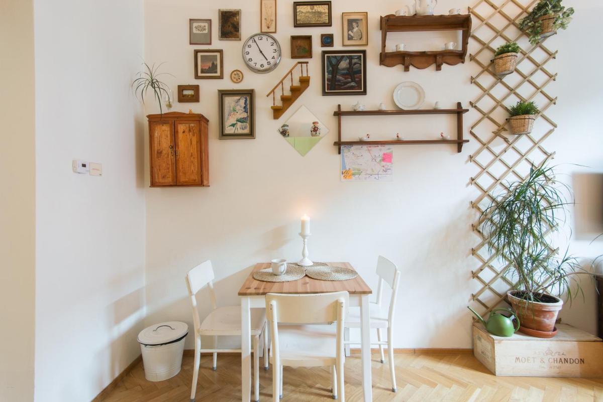 Victoria Design Stays - Apartment Slavojova - Housity