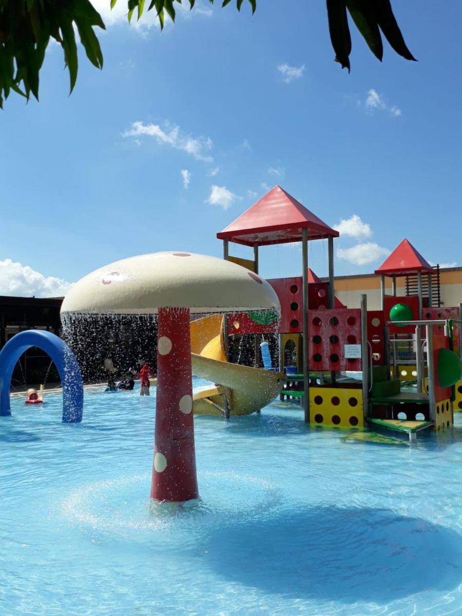 Sea Garden Resort Iloilo - Housity