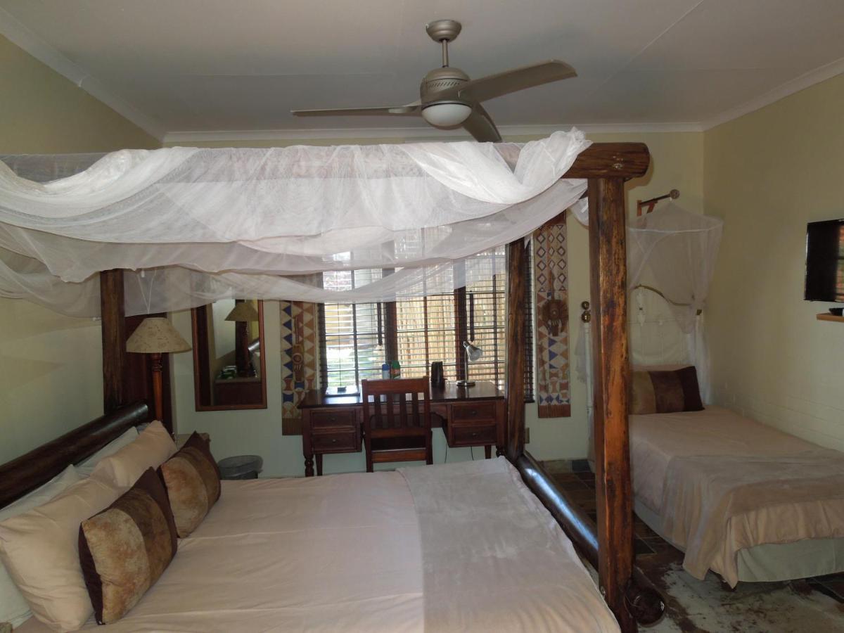 Trees Too Guest Lodge - Housity
