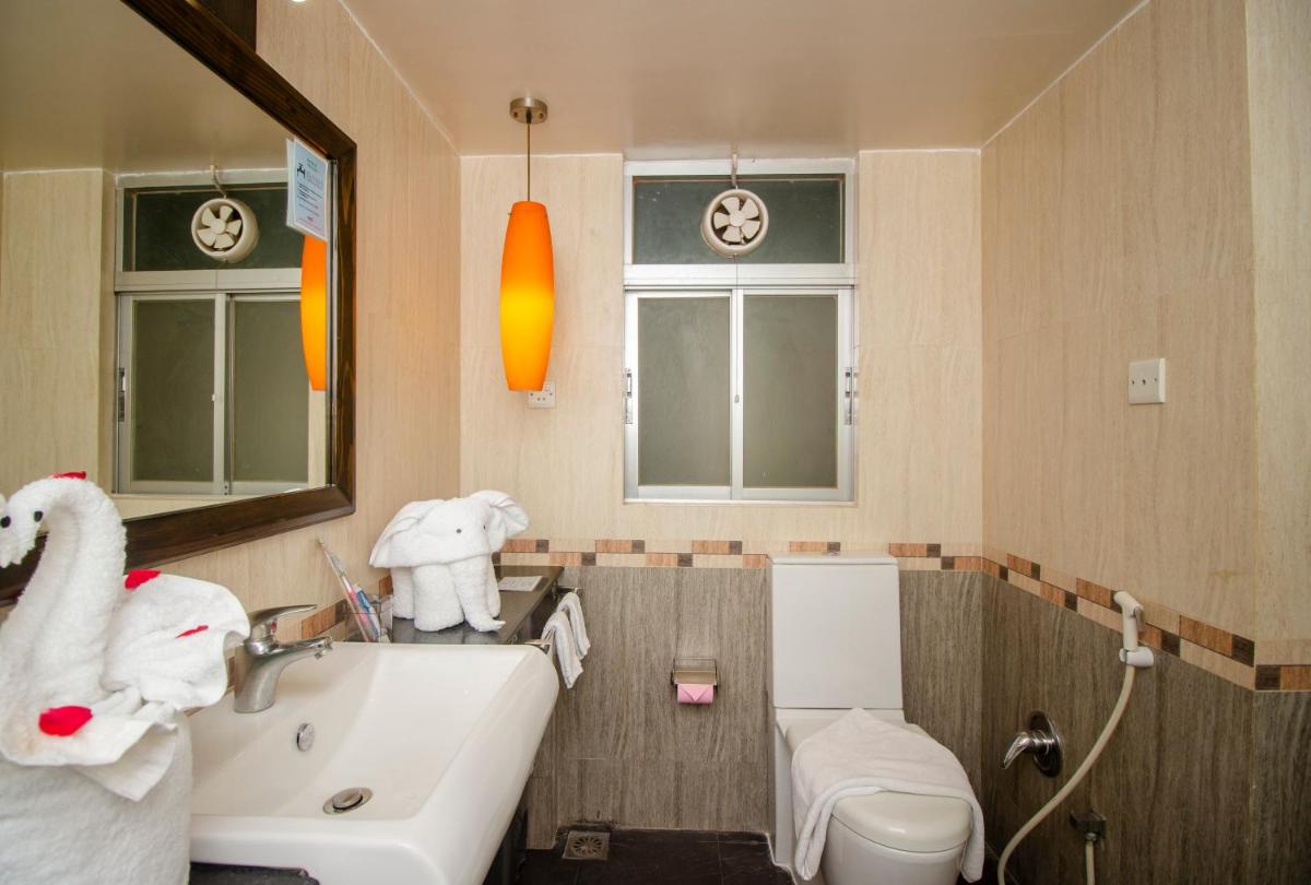 Iqbal Manjil Serviced Apartment - Housity