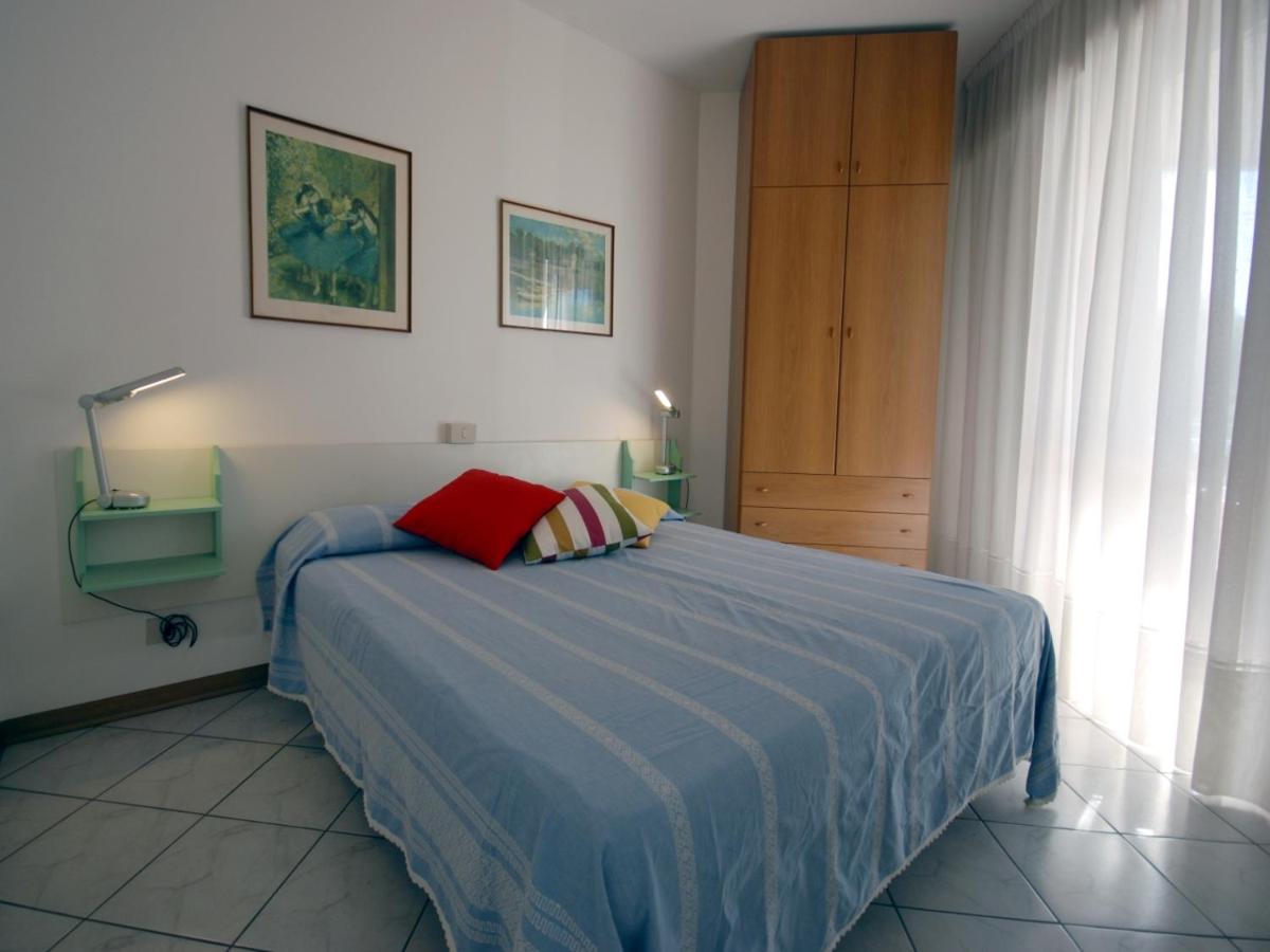 Residenza Bianco Nero - Housity