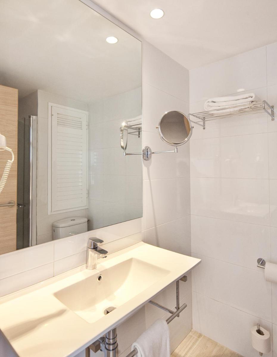 Un baño de JS Palma Stay - Adults Only