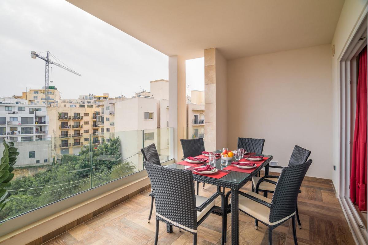 Luxury Valley View St Julians - Housity