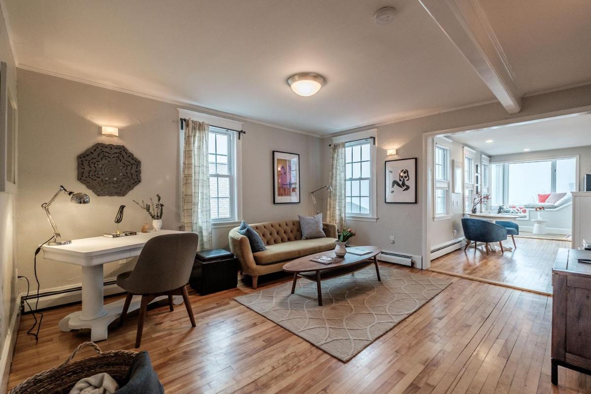 Crow's Nest - Housity