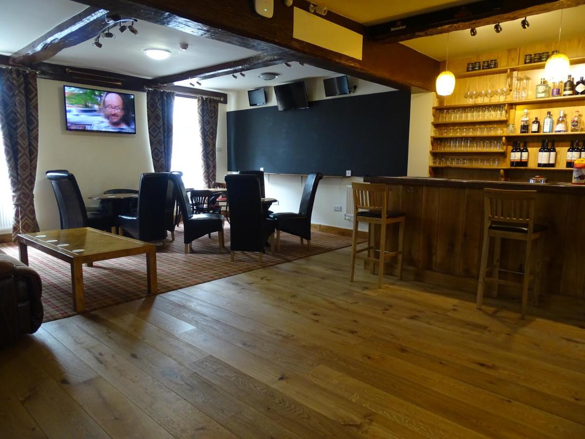 Ellesmere Hotel - Housity